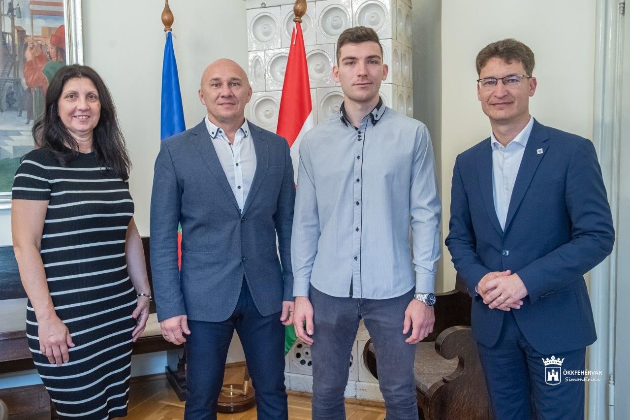 Tanulás és élsport – Fekete Gergely a karatéban és az egyetemen is élen jár